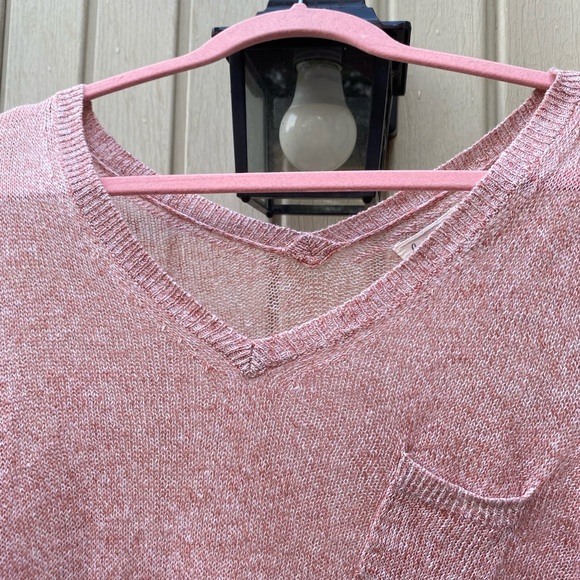 Pink Long Sleeve Pocket Tee | Designer Brand Lou & Grey LOFT | Women’s | Linen - Picture 2 of 10